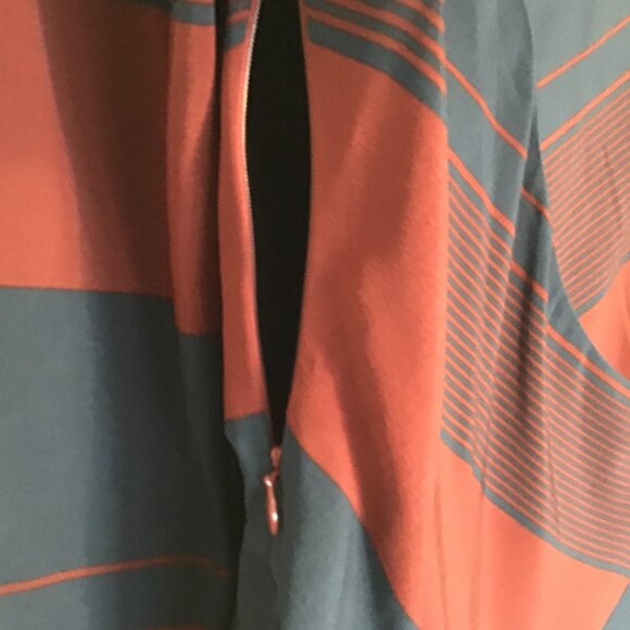 NWT Tory Burch Lyon Navy and Burgundy Strip V-Neck Dress Size 4 - Picture 11 of 14